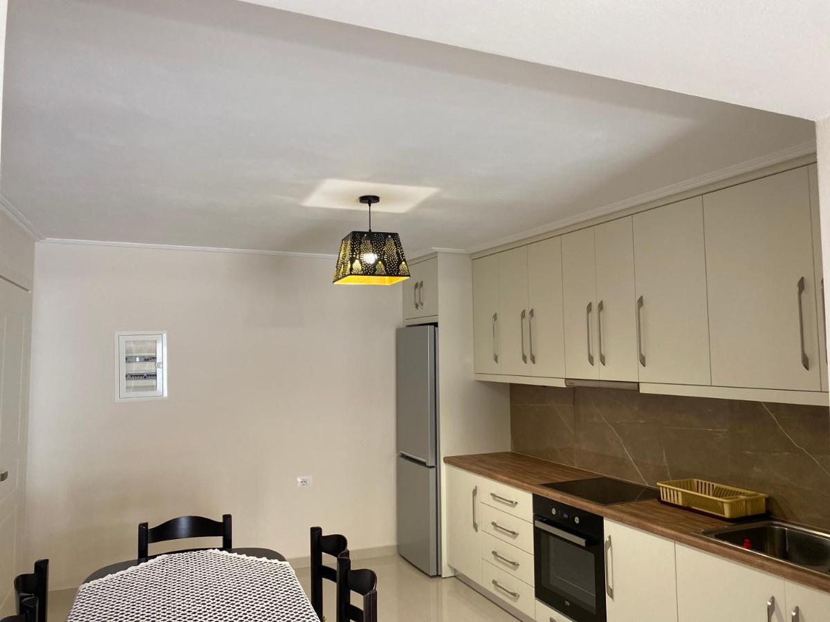 Ersid Apartaments In The Centre Sarande Exterior photo